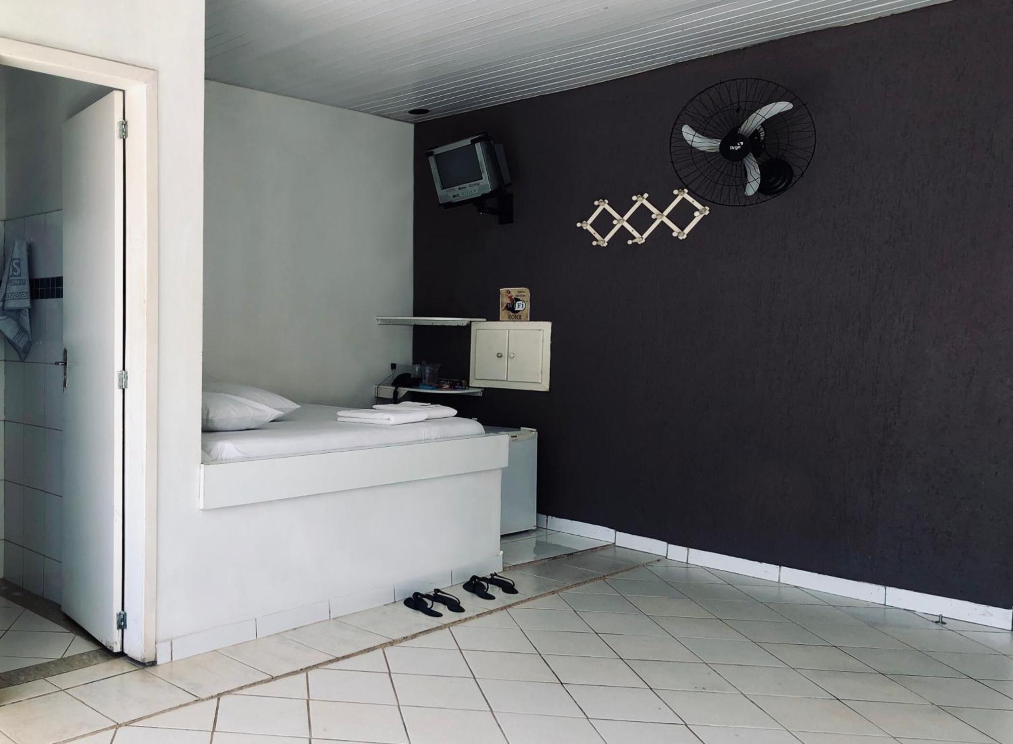 Motel Anonimus باسو فوندو الغرفة الصورة