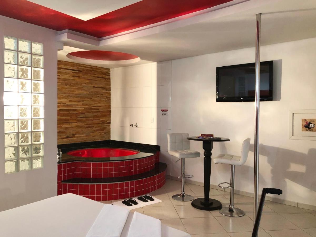 Motel Anonimus باسو فوندو المظهر الخارجي الصورة