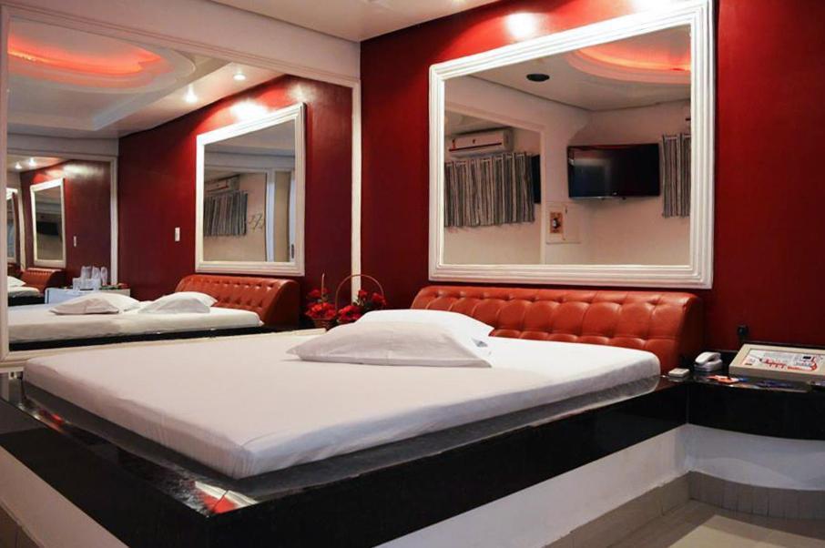 Motel Anonimus باسو فوندو المظهر الخارجي الصورة